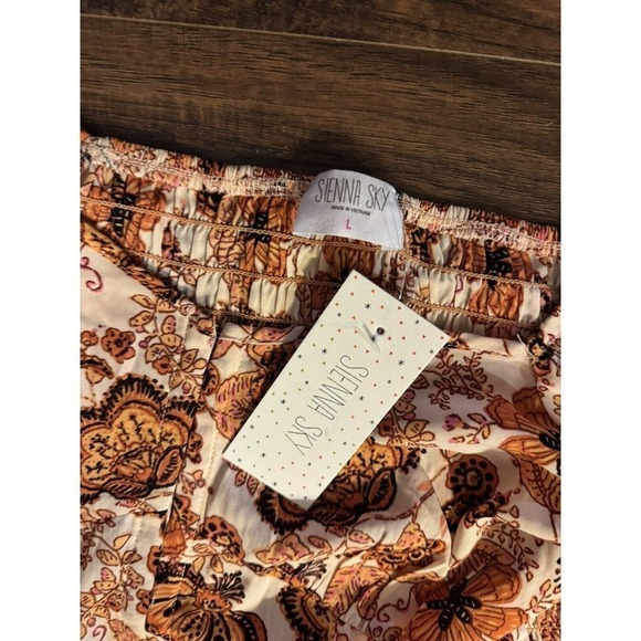 Sienna Sky Crop Top Blouse Size Large Long Balloon Sleeve V Neck Smocking NWT - Picture 3 of 7